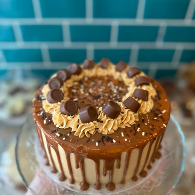 Salted Caramel Drip Cake